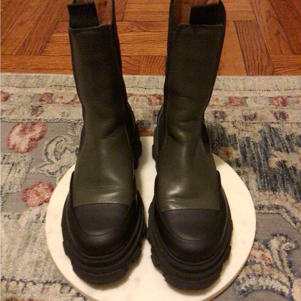 GANNI Green and Black Chunky Sole Boots Sz 6
